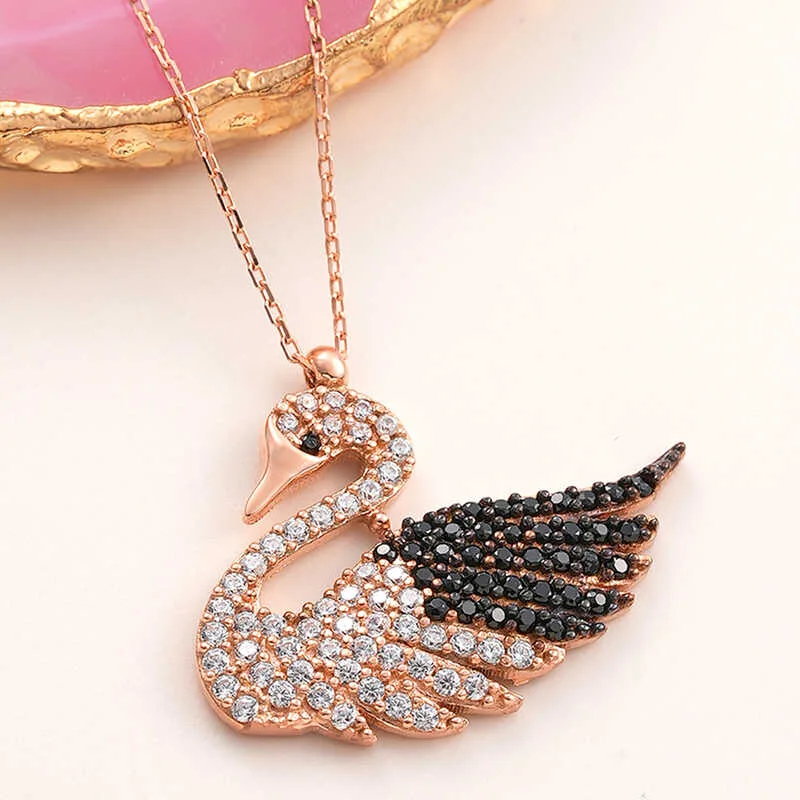 Sparkling Zircon Heart Necklace for Women