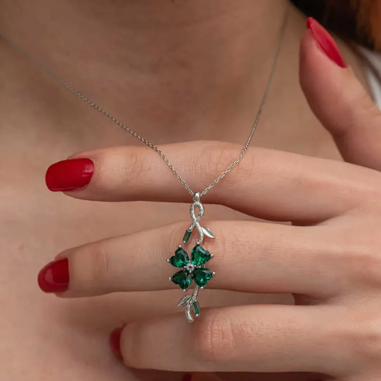 925 Sterling Silver Rotating Green Clover Necklace for Women alternate view